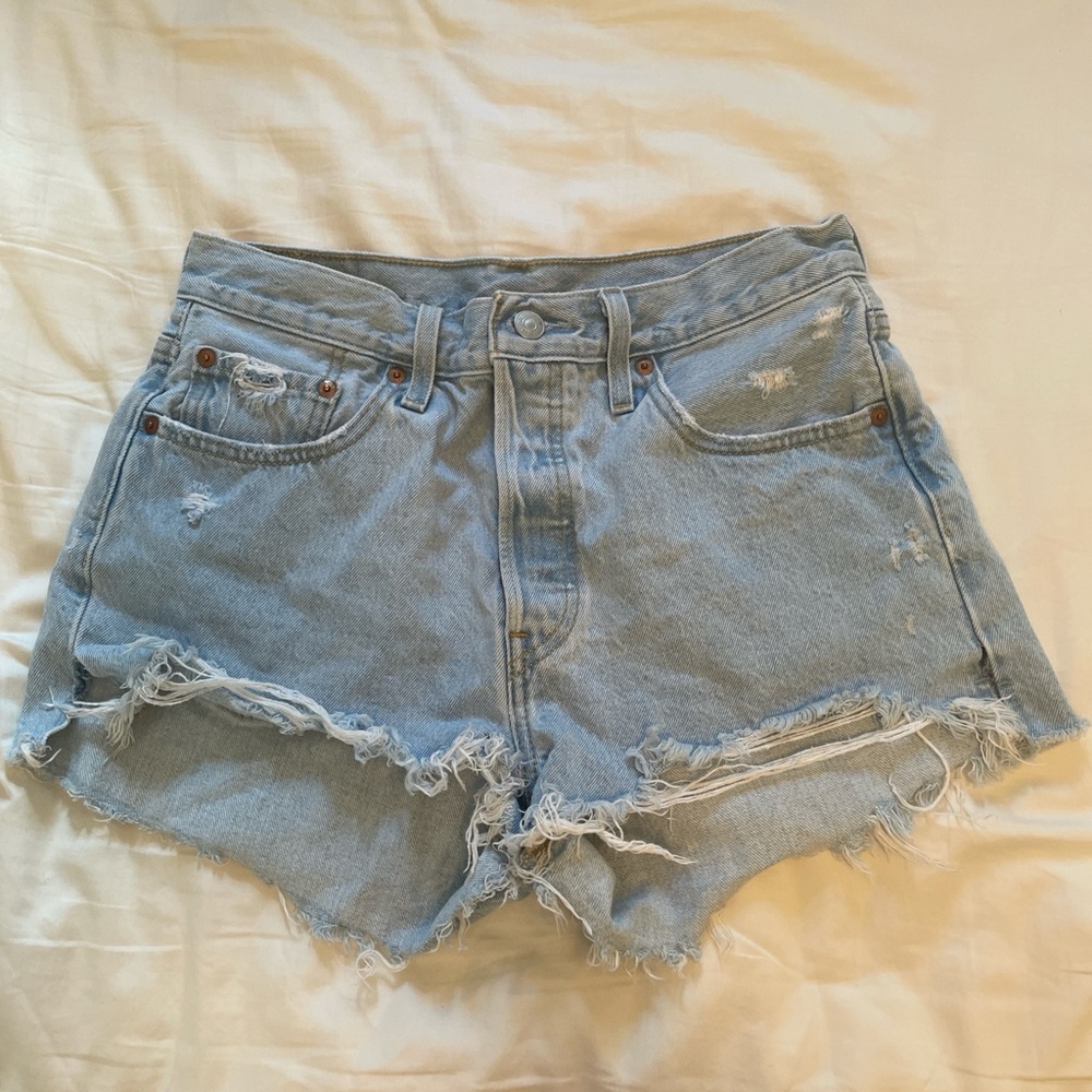 levi jean shorts W29